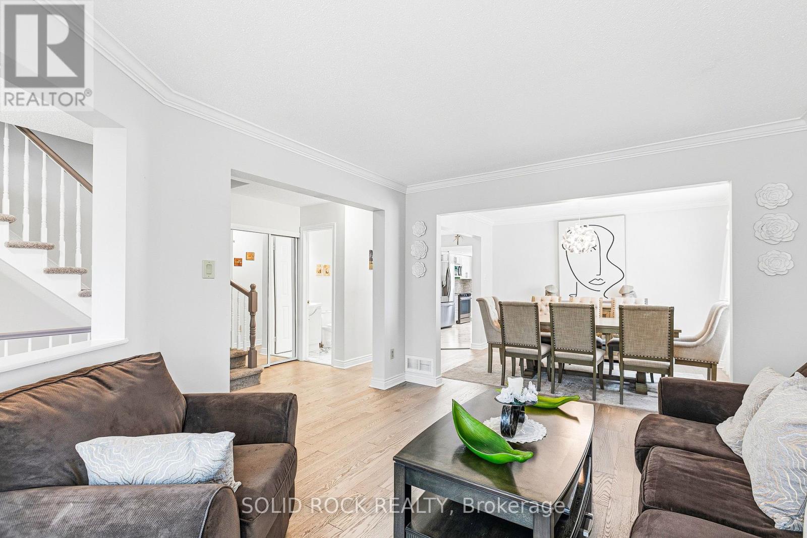 30 Rowe Drive, Ottawa, Ontario  K2L 3Y3 - Photo 7 - X13210500