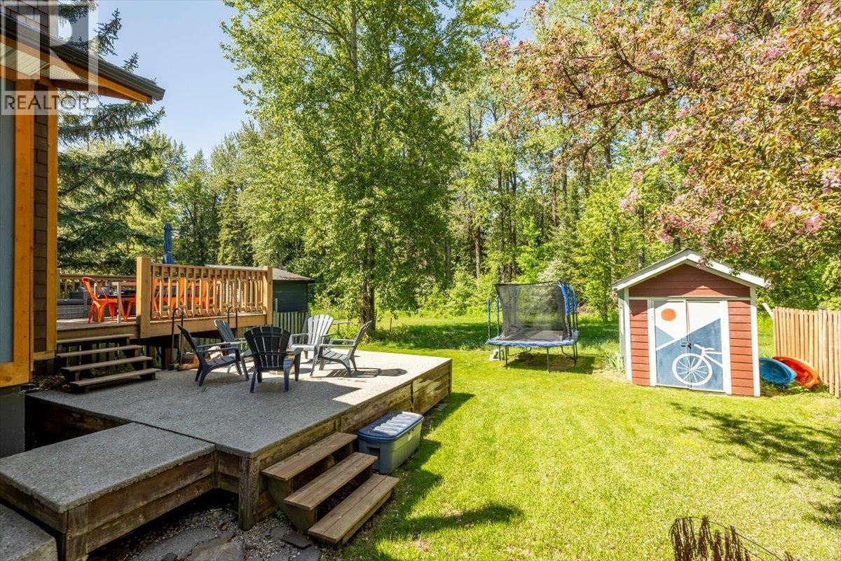 8 Mt Proctor Avenue, Fernie, British Columbia  V0B 1M3 - Photo 20 - 10389064