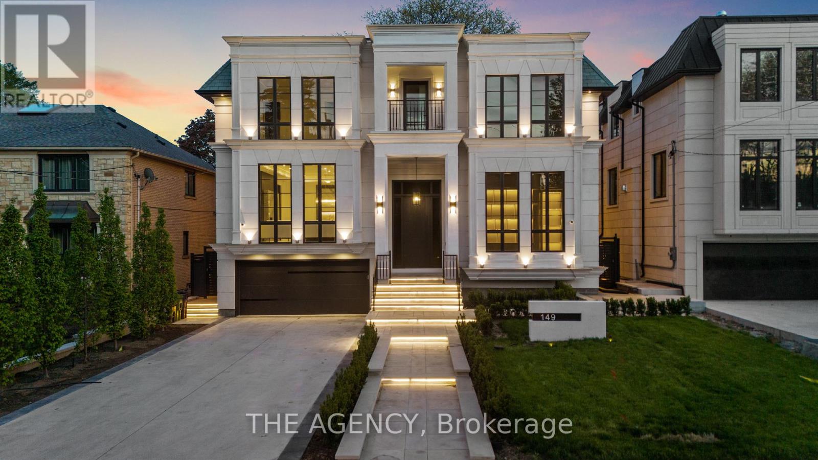 149 HIGHLAND CRESCENT, Toronto, Ontario