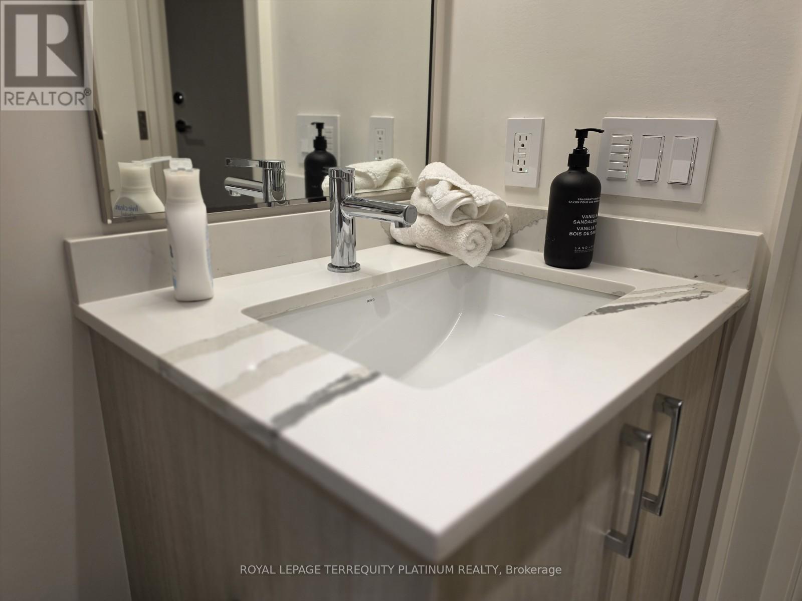Bsmt - 191 Shaw Street, Toronto, Ontario  M6J 2W7 - Photo 19 - C13210058