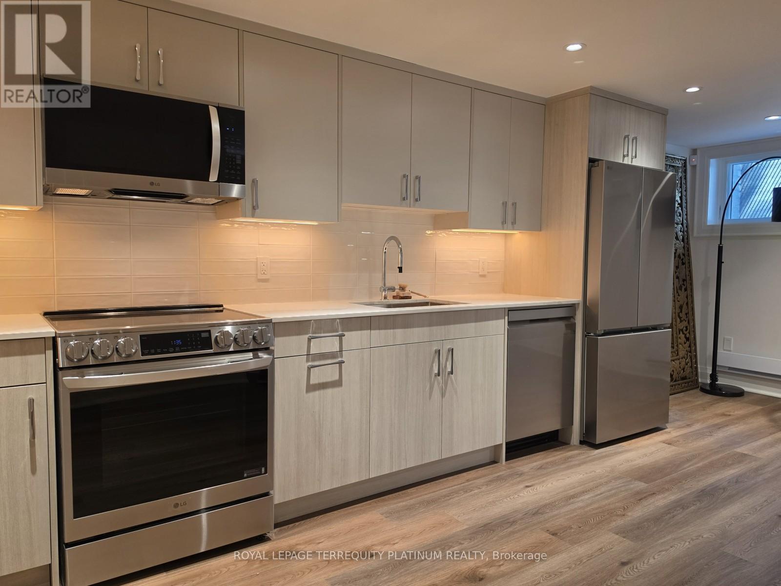 Bsmt - 191 Shaw Street, Toronto, Ontario  M6J 2W7 - Photo 6 - C13210058