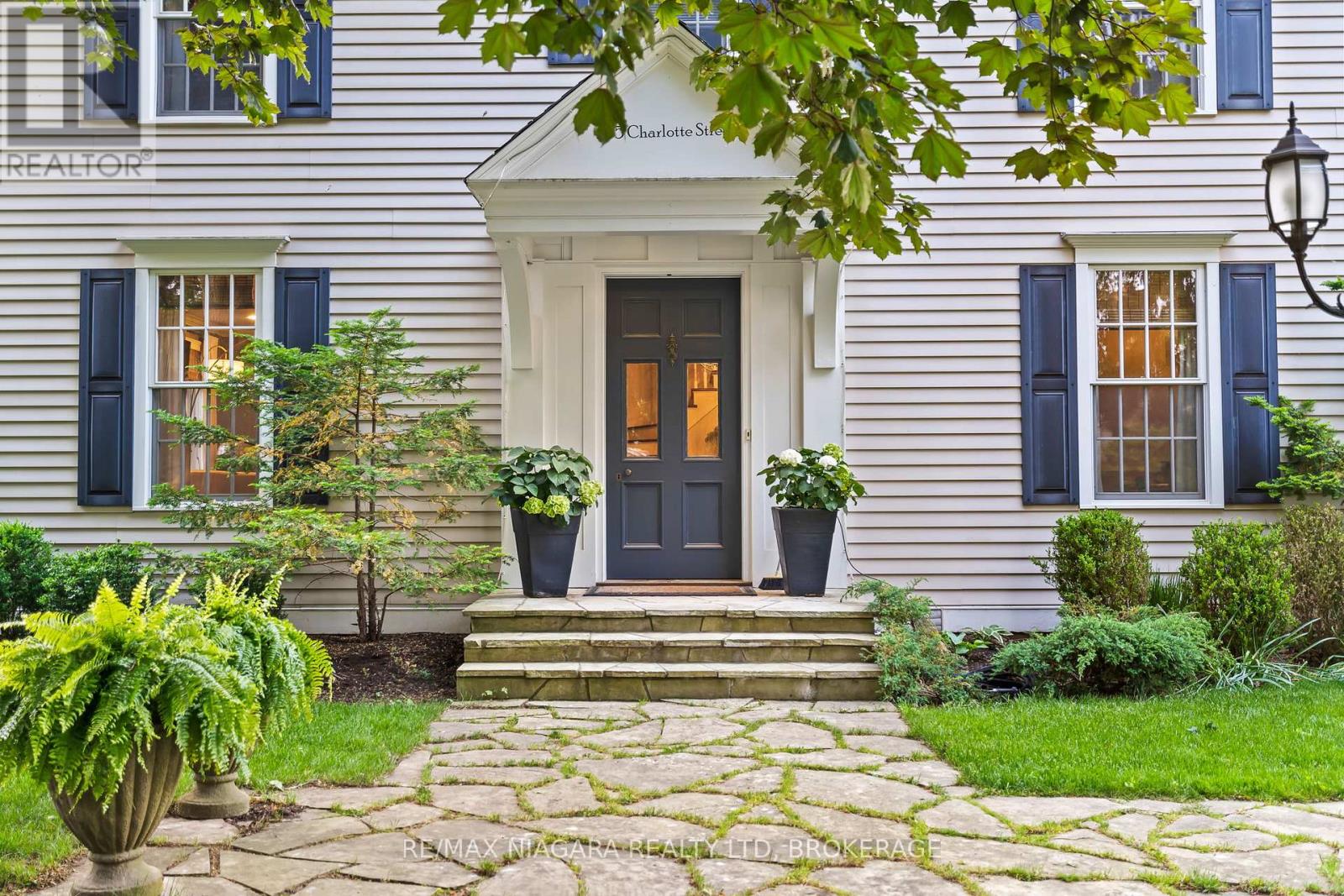 535 Charlotte Street, Niagara-On-The-Lake, Ontario  L0S 1J0 - Photo 9 - X13210498