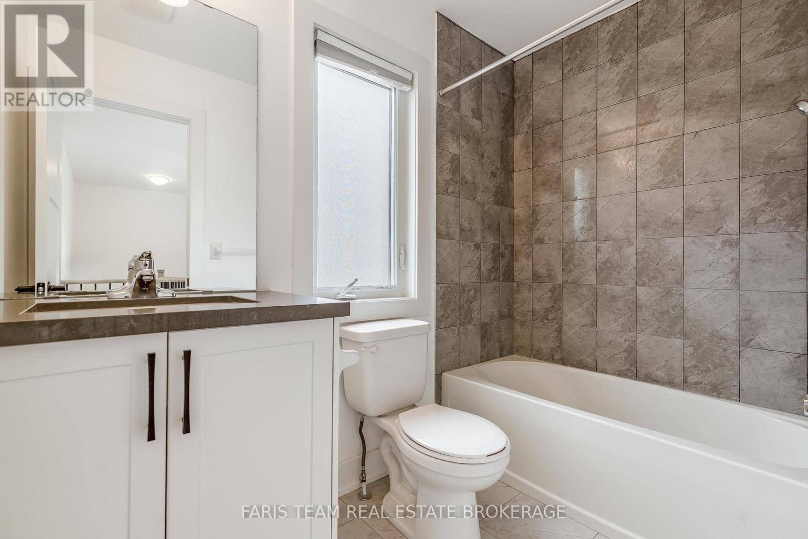 53 Harvest Crescent, Barrie, Ontario  L9J 0T5 - Photo 28 - S13161002