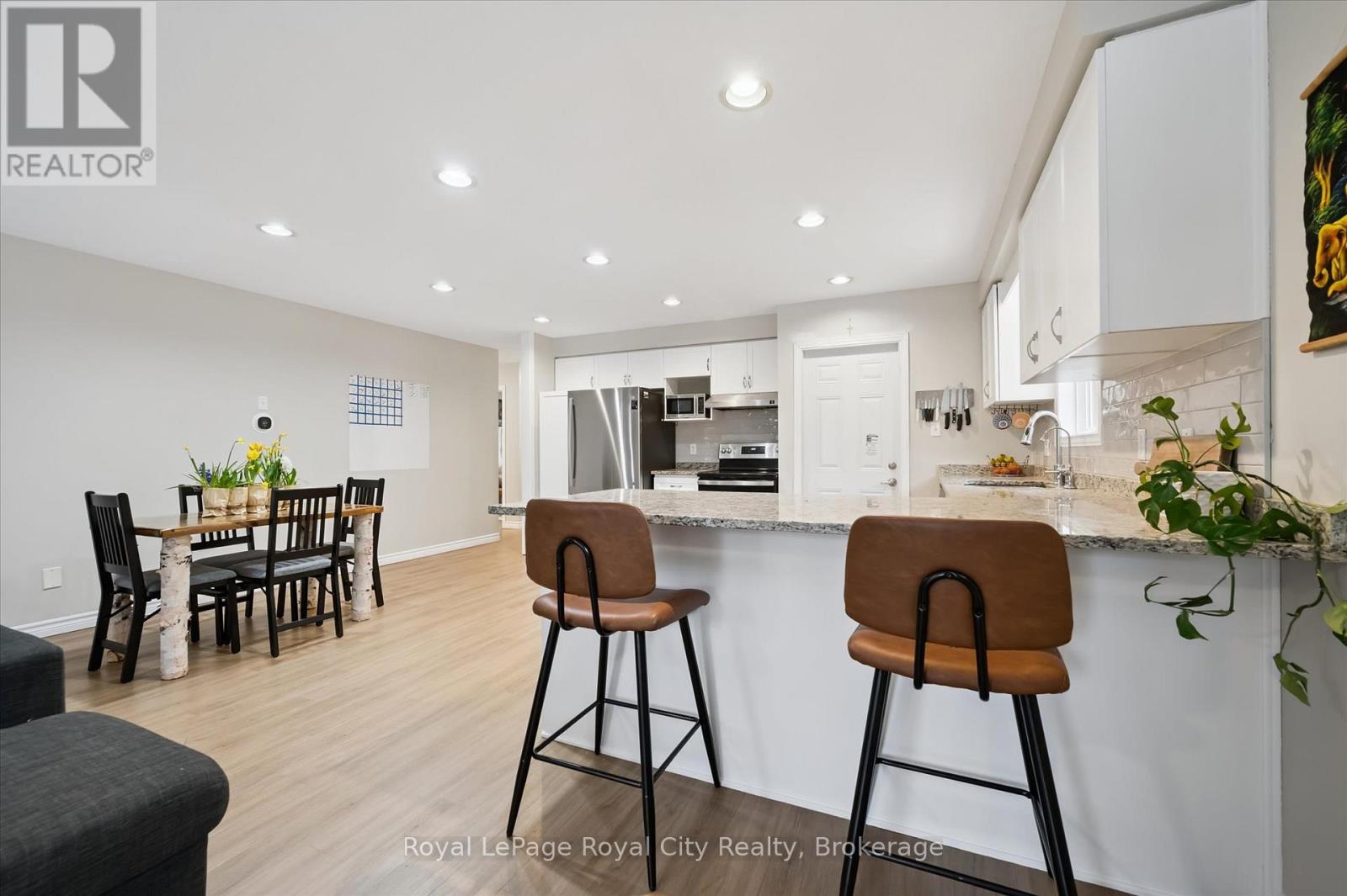 45 Borland Drive, Guelph, Ontario  N1G 5B5 - Photo 7 - X13210454