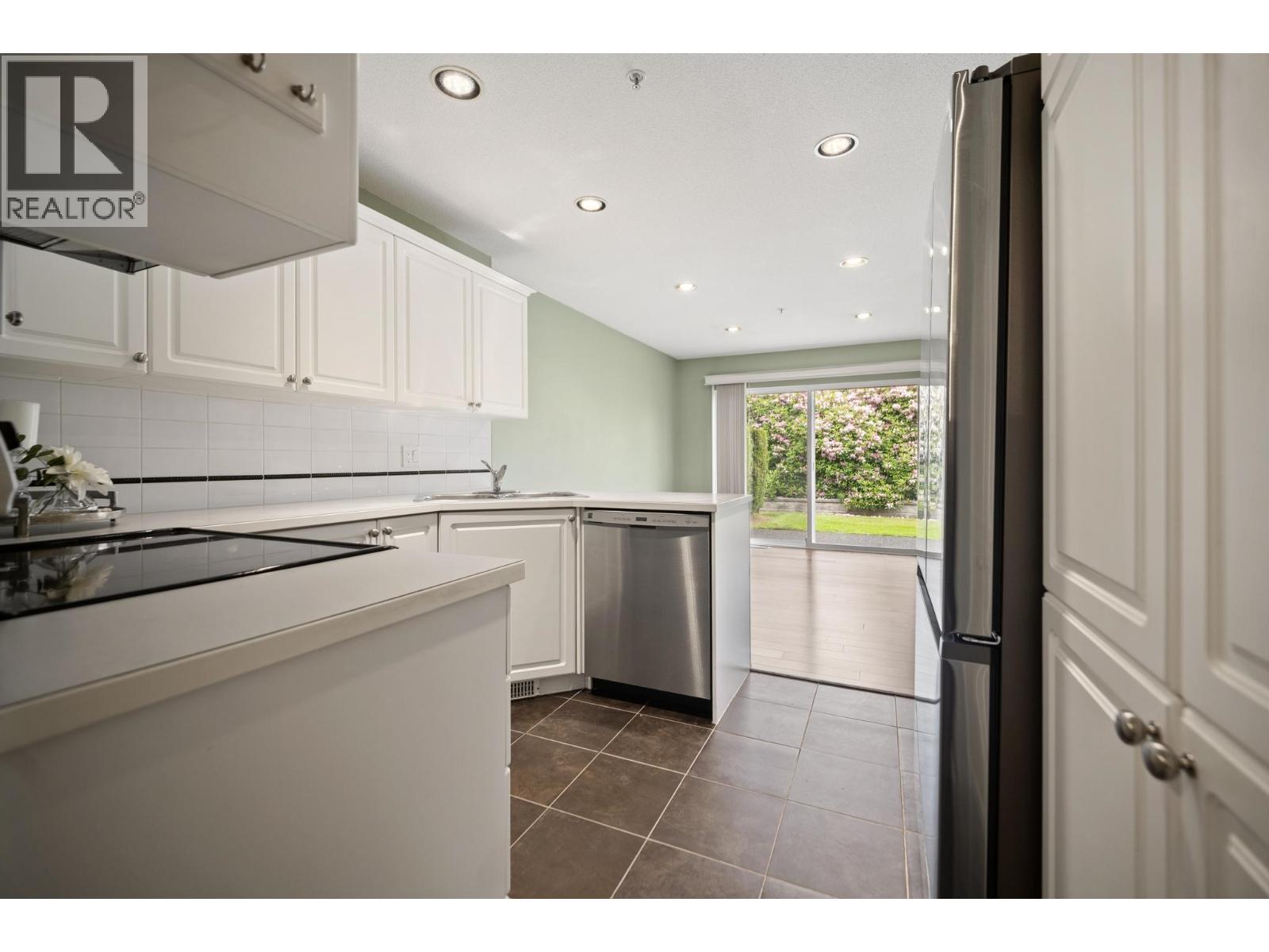 32 1370 Riverwood Gate Boulevard, Port Coquitlam, British Columbia  V3B 7V7 - Photo 10 - R3123557
