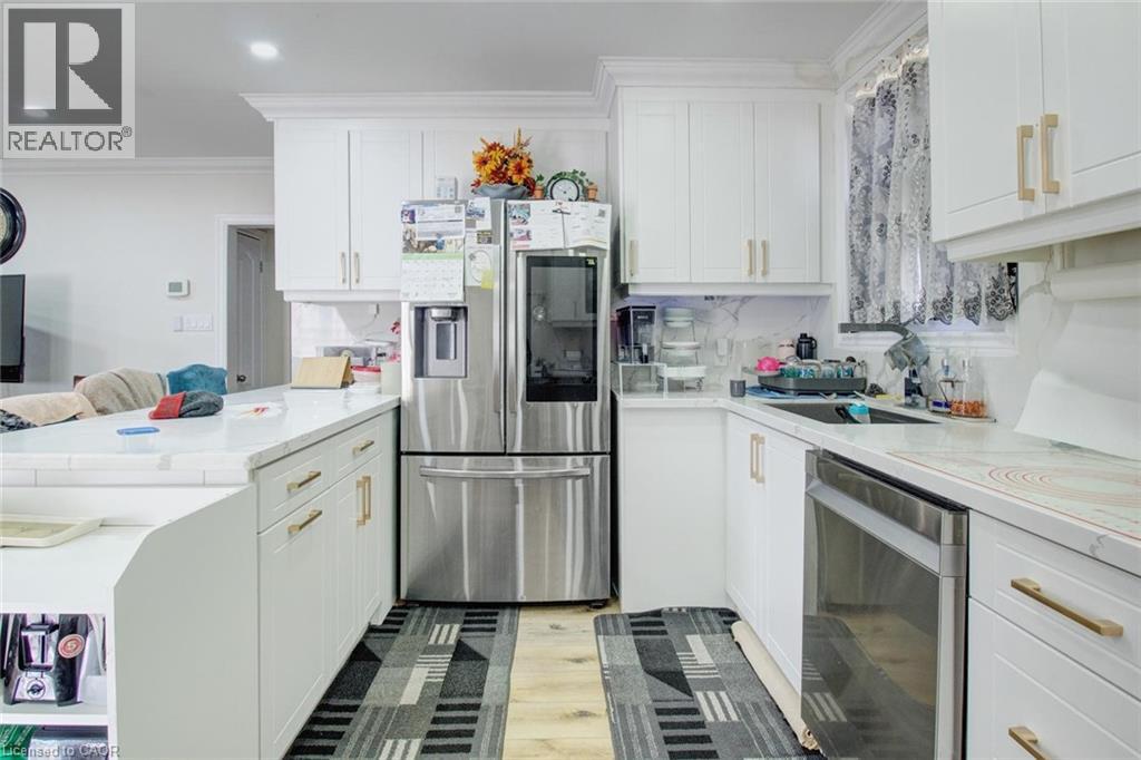 823 Queensdale Avenue E, Hamilton, Ontario  L8V 1M7 - Photo 5 - 40816624