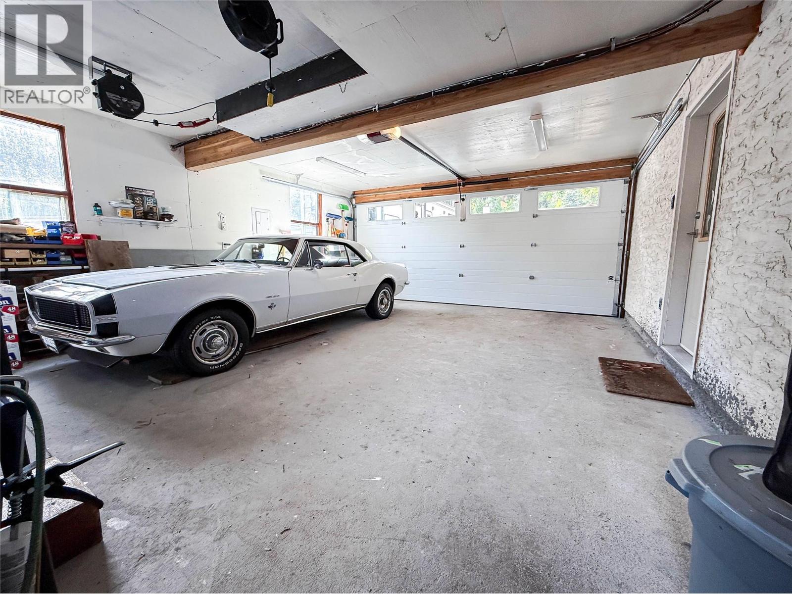 2300 Mcbride Street, Trail, British Columbia  V1R 4N8 - Photo 43 - 10389081