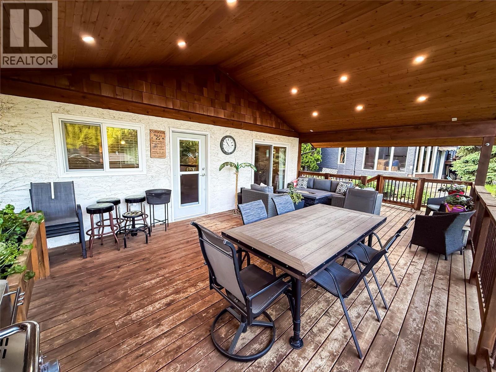 2300 Mcbride Street, Trail, British Columbia  V1R 4N8 - Photo 49 - 10389081