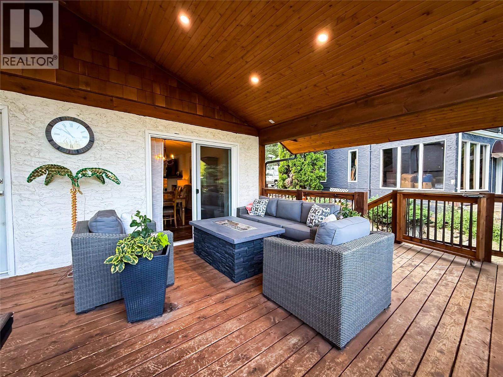 2300 Mcbride Street, Trail, British Columbia  V1R 4N8 - Photo 47 - 10389081