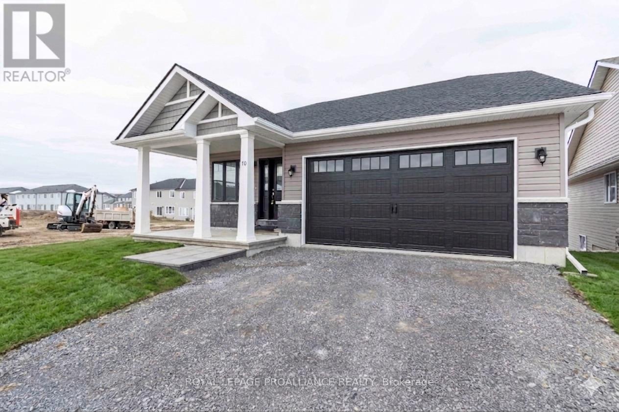 70 STIRLING CRESCENT, Prince Edward County, Ontario