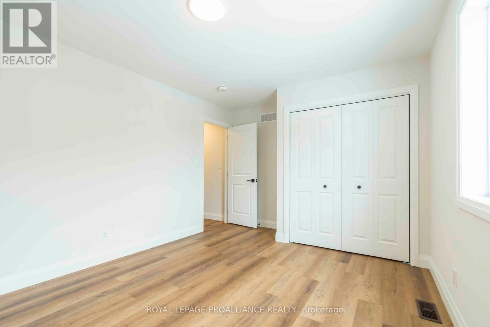 70 Stirling Crescent, Prince Edward County (Picton Ward), Ontario  K0K 2T0 - Photo 22 - X12709238