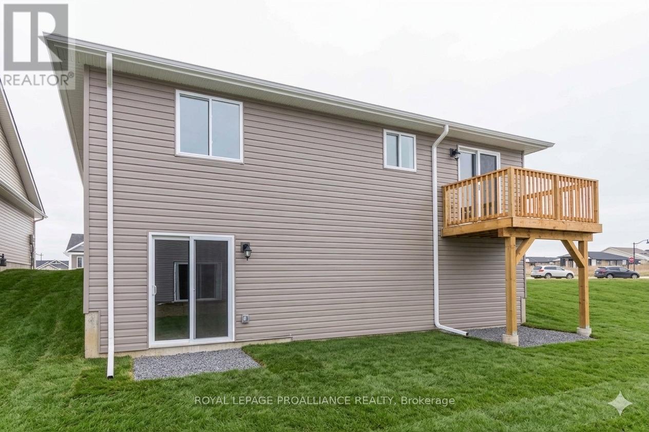 70 Stirling Crescent, Prince Edward County (Picton Ward), Ontario  K0K 2T0 - Photo 28 - X12709238