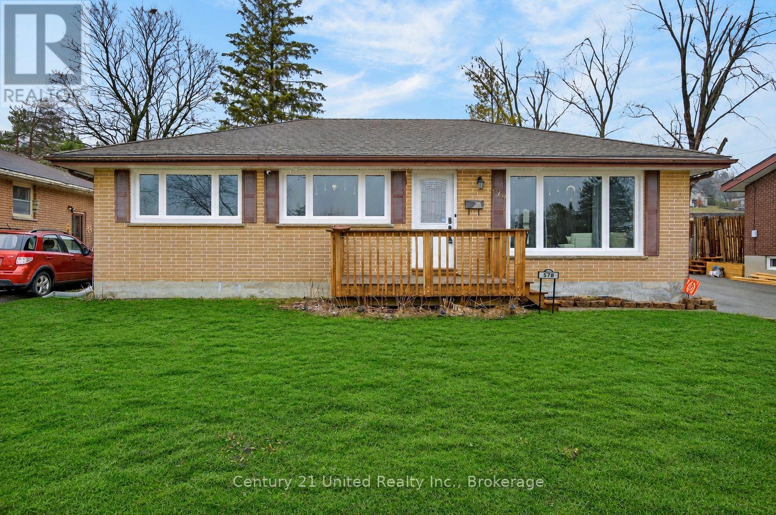 578 Hillside Street, Peterborough, Ontario  K9H 5N6 - Photo 1 - X13172030
