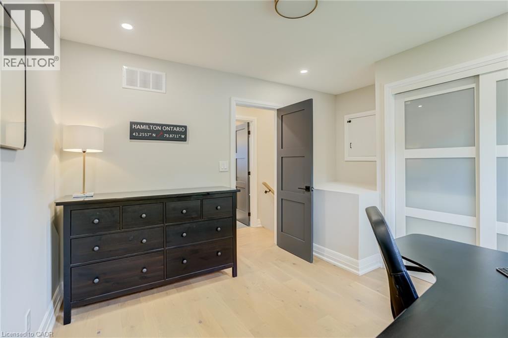 5226 Spruce Avenue, Burlington, Ontario  L7L 1N1 - Photo 17 - 40834480