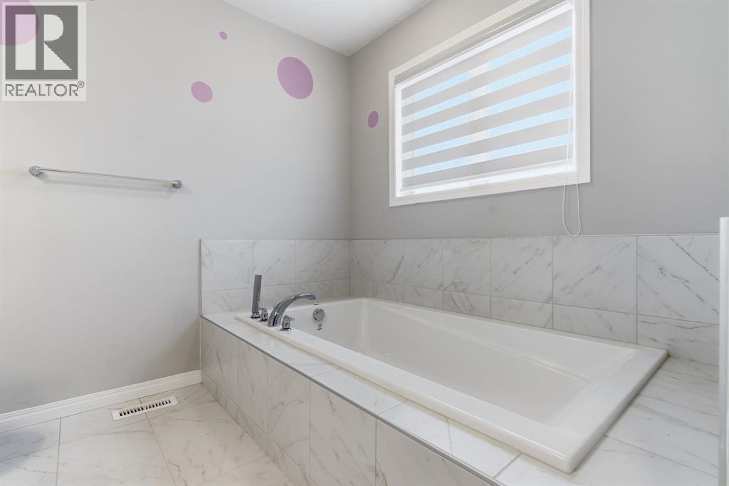 127 Carrington Crescent NW, Calgary, Alberta  T3P 1R2 - Photo 24 - A2311824