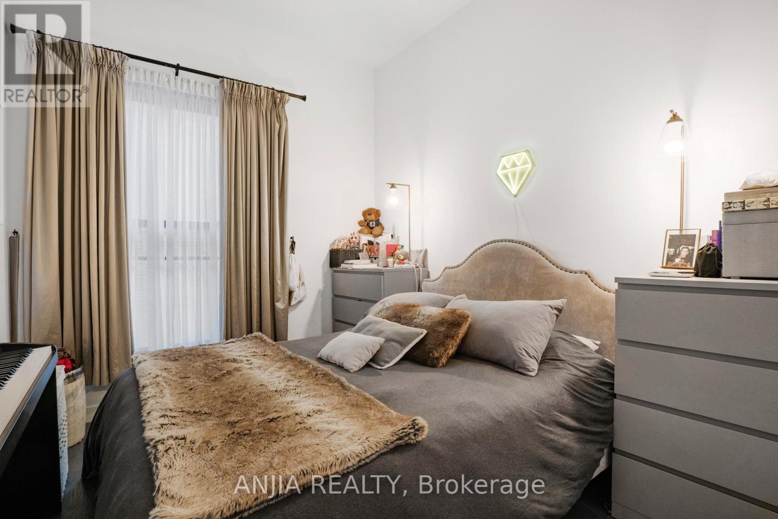 414 - 5 St Joseph Street, Toronto, Ontario  M4Y 0B6 - Photo 12 - C13210394