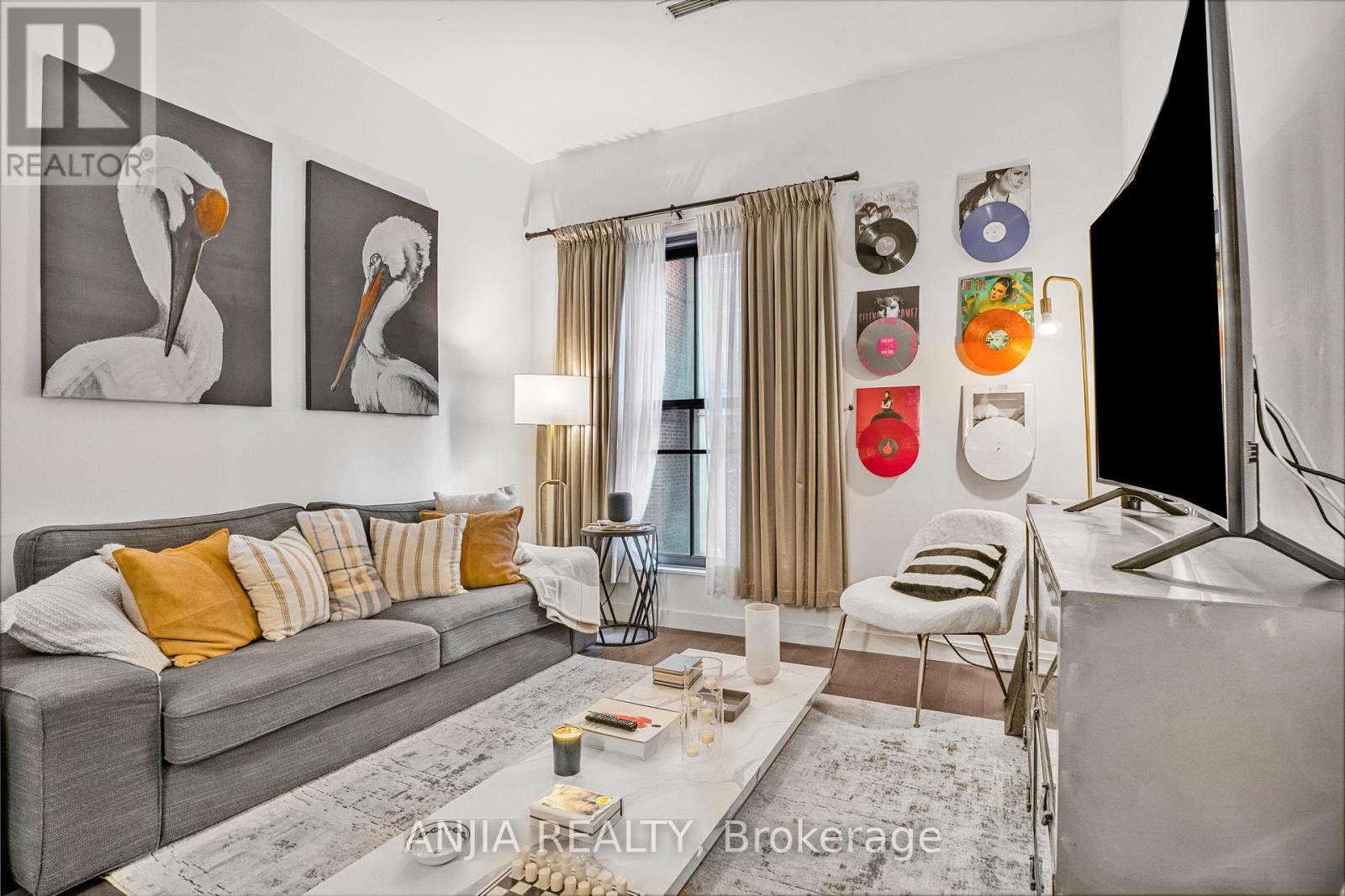 414 - 5 St Joseph Street, Toronto, Ontario  M4Y 0B6 - Photo 7 - C13210394