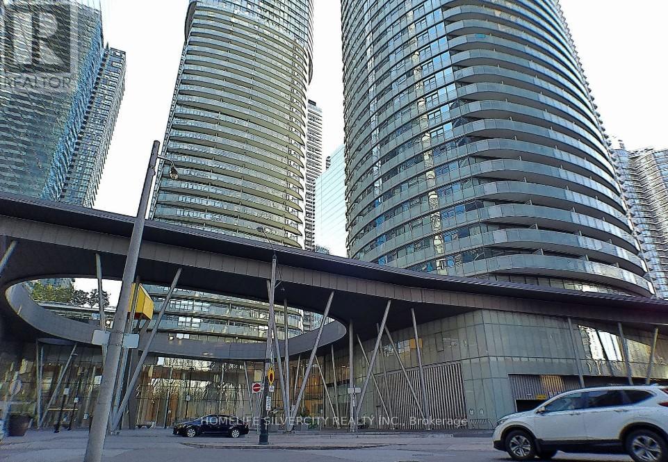 601 - 12 YORK STREET, Toronto, Ontario
