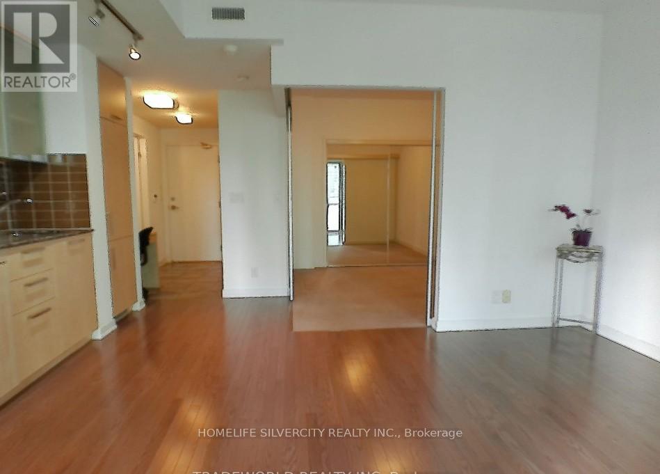 601 - 12 York Street, Toronto, Ontario  M5J 0A9 - Photo 12 - C13210464