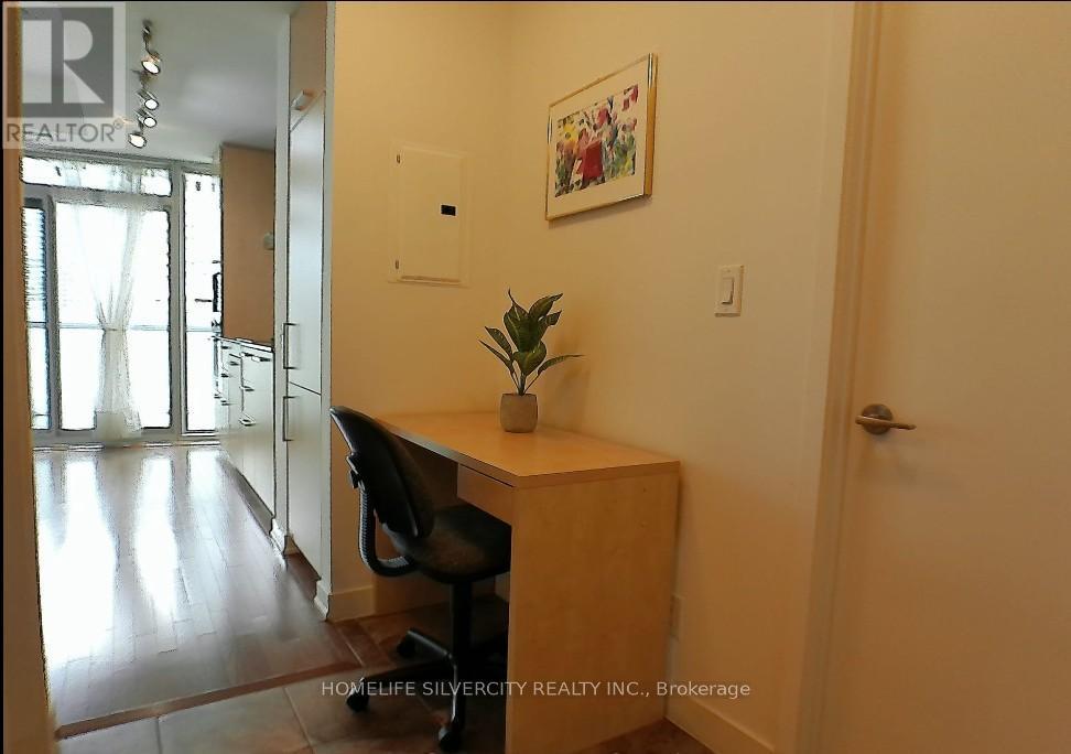 601 - 12 York Street, Toronto, Ontario  M5J 0A9 - Photo 5 - C13210464