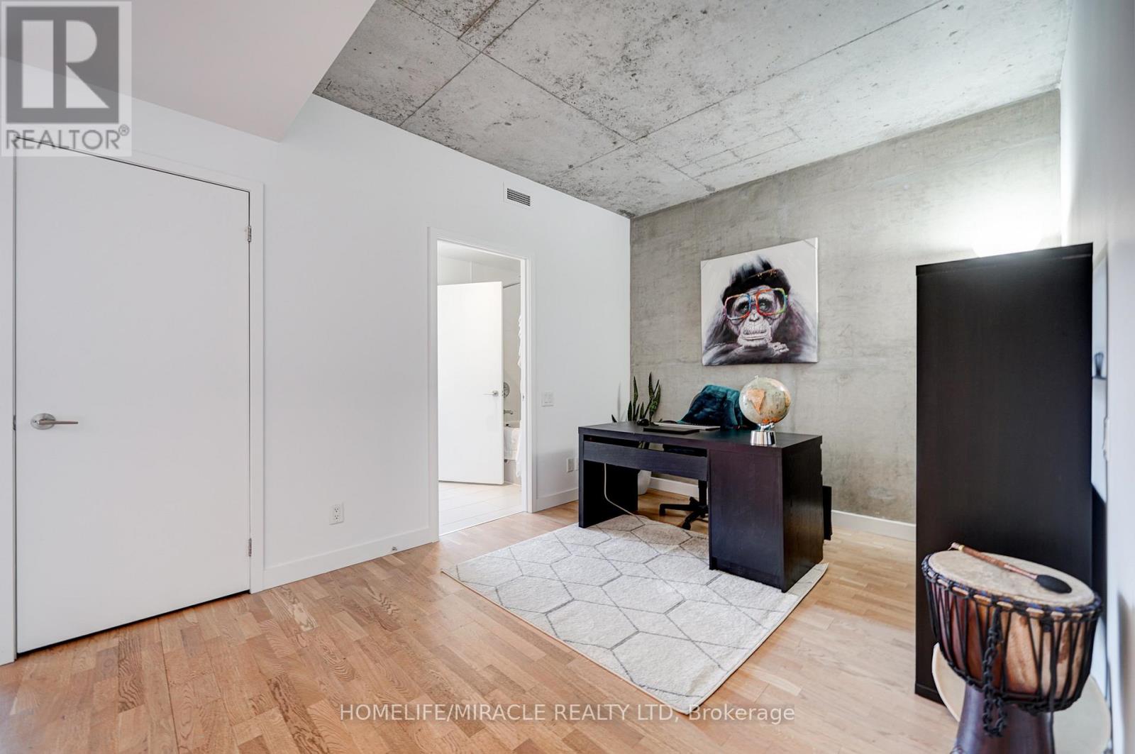 701 - 25 Oxley Street, Toronto, Ontario  M5V 2J5 - Photo 11 - C13210466