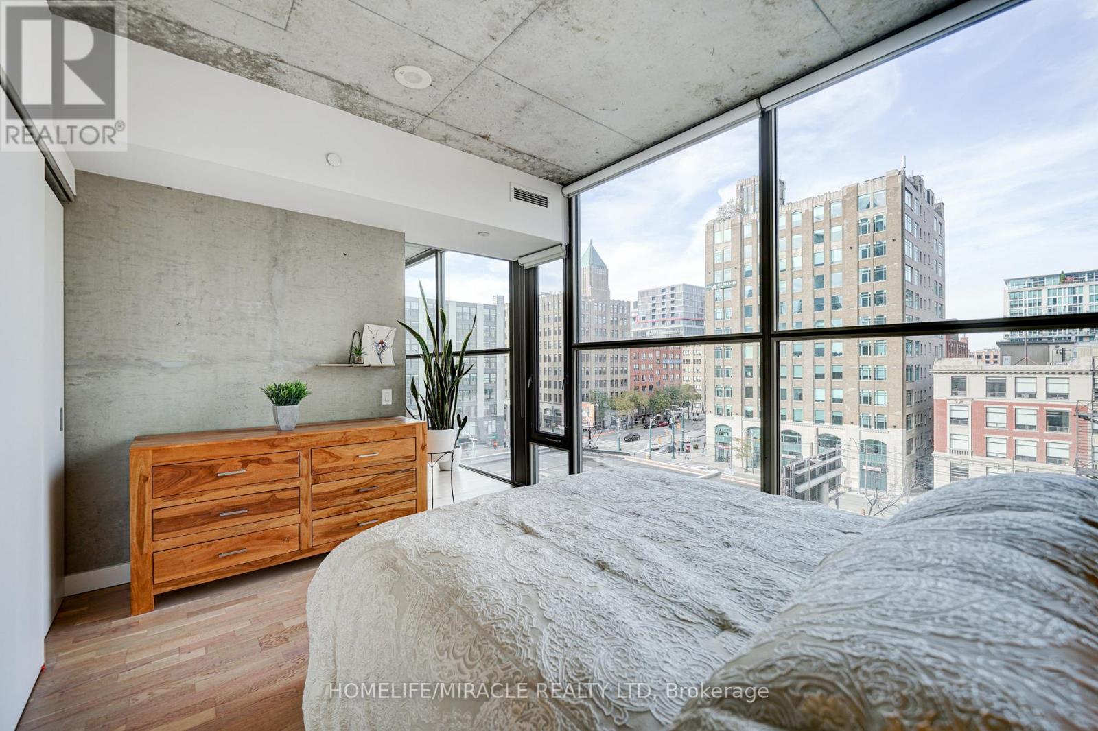 701 - 25 Oxley Street, Toronto, Ontario  M5V 2J5 - Photo 35 - C13210466
