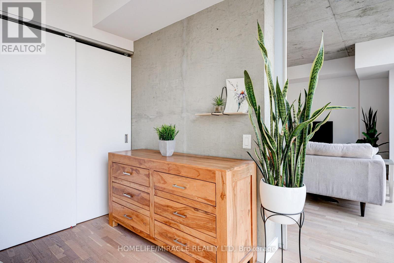 701 - 25 Oxley Street, Toronto, Ontario  M5V 2J5 - Photo 37 - C13210466