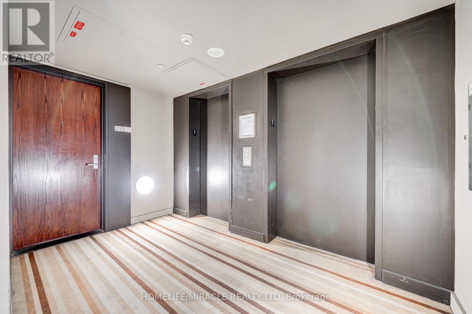 701 - 25 Oxley Street, Toronto, Ontario  M5V 2J5 - Photo 7 - C13210466