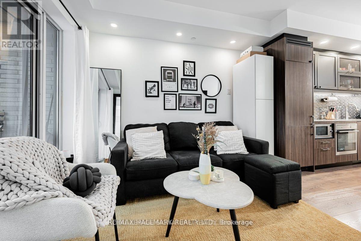 227 - 783 Bathurst Street, Toronto, Ontario  M5A 0A8 - Photo 12 - C13210526