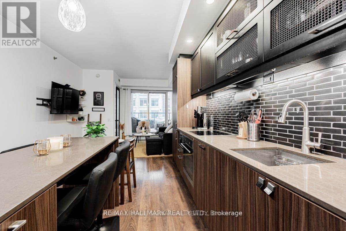 227 - 783 Bathurst Street, Toronto, Ontario  M5A 0A8 - Photo 8 - C13210526