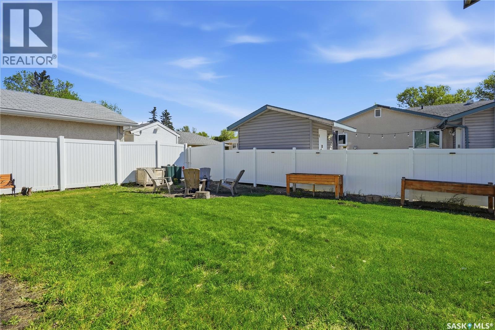267 Upland Drive, Regina, Saskatchewan  S4R 5H5 - Photo 31 - SK037490