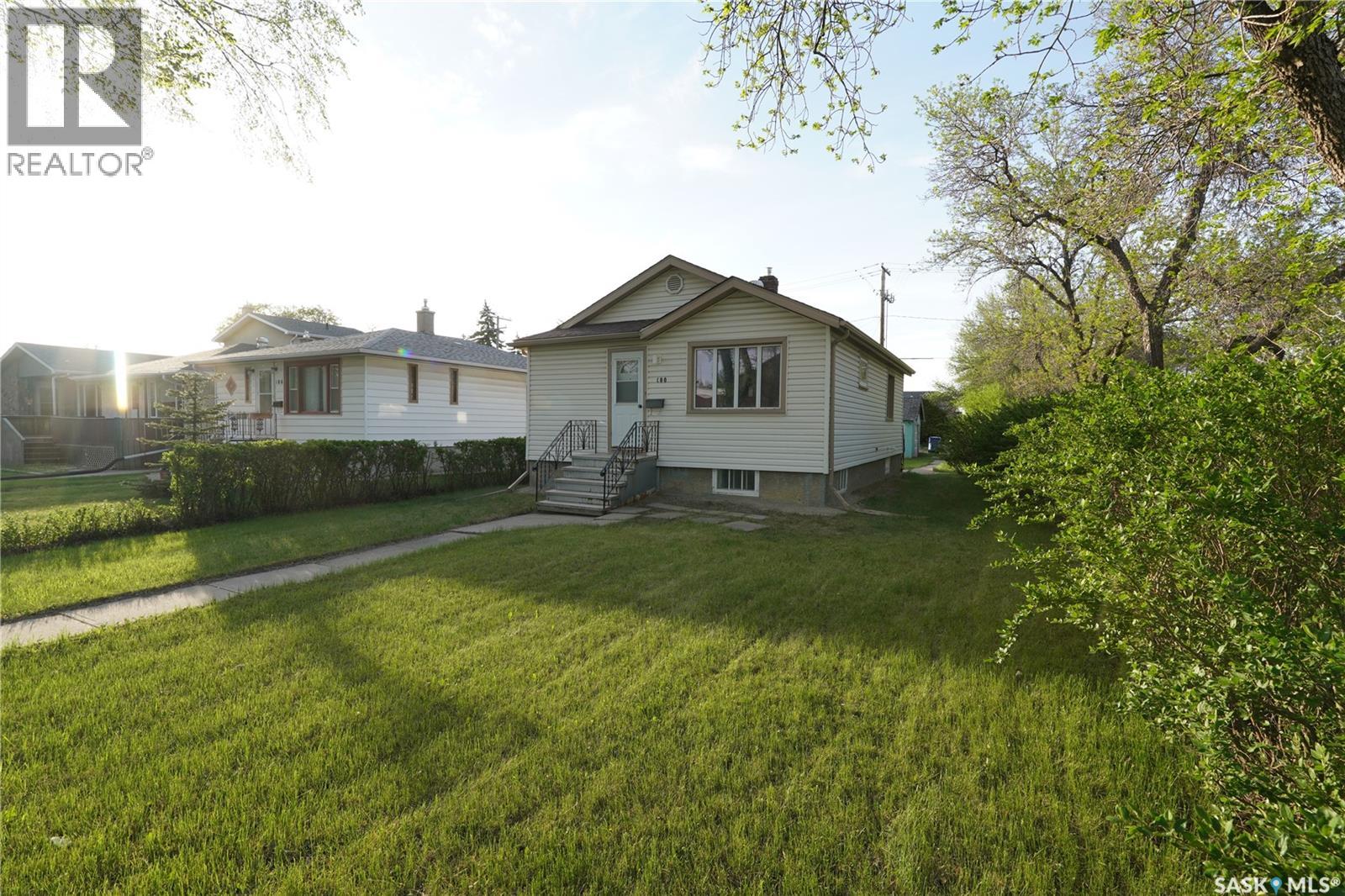 100 Broadway Avenue, Regina, Saskatchewan  S4N 1B1 - Photo 2 - SK037463