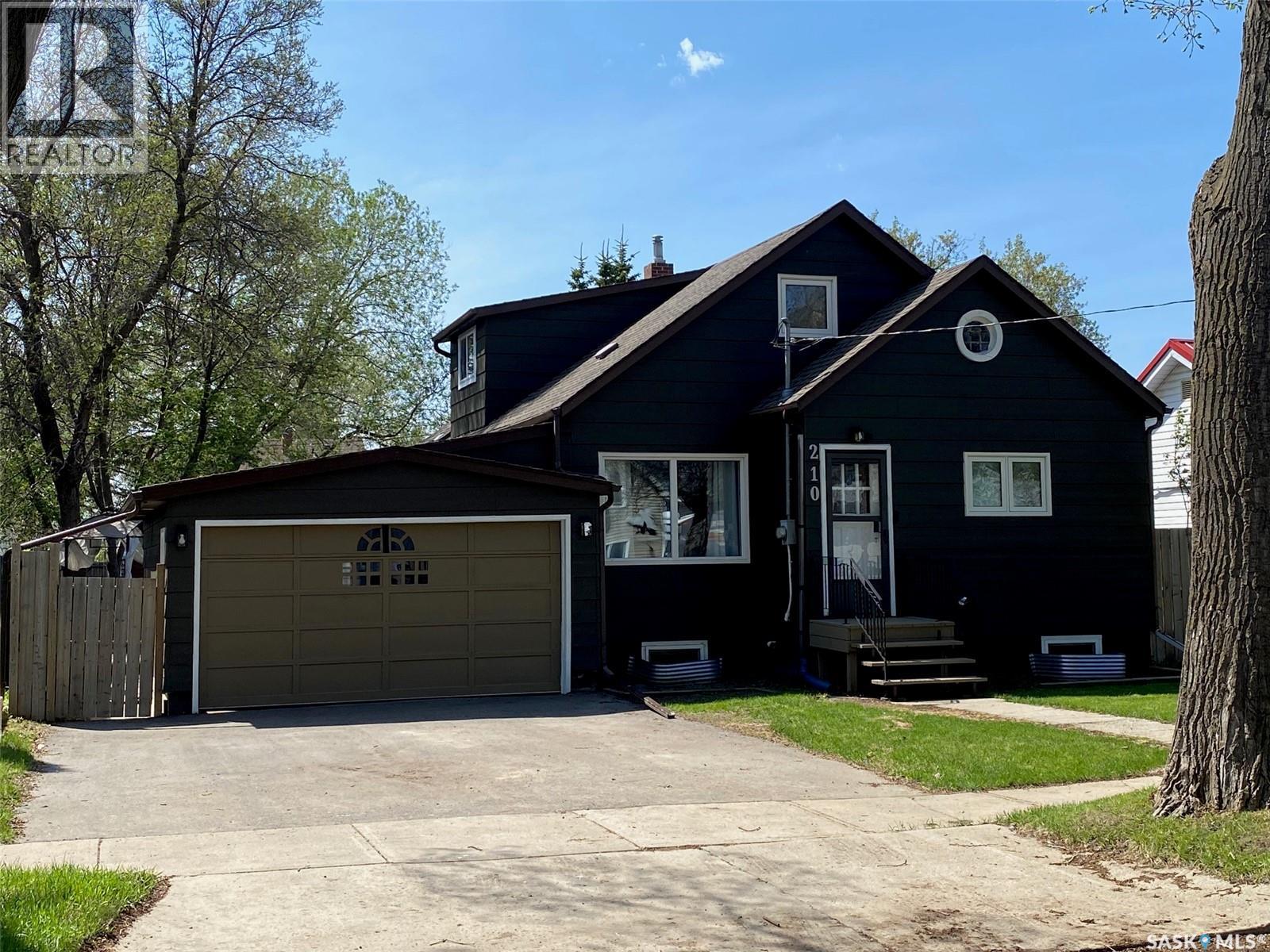 210 First AVENUE, Yorkton, Saskatchewan