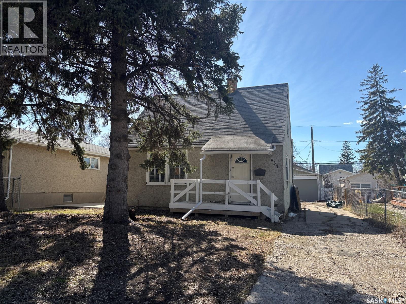 934 Atkinson STREET, Regina, Saskatchewan