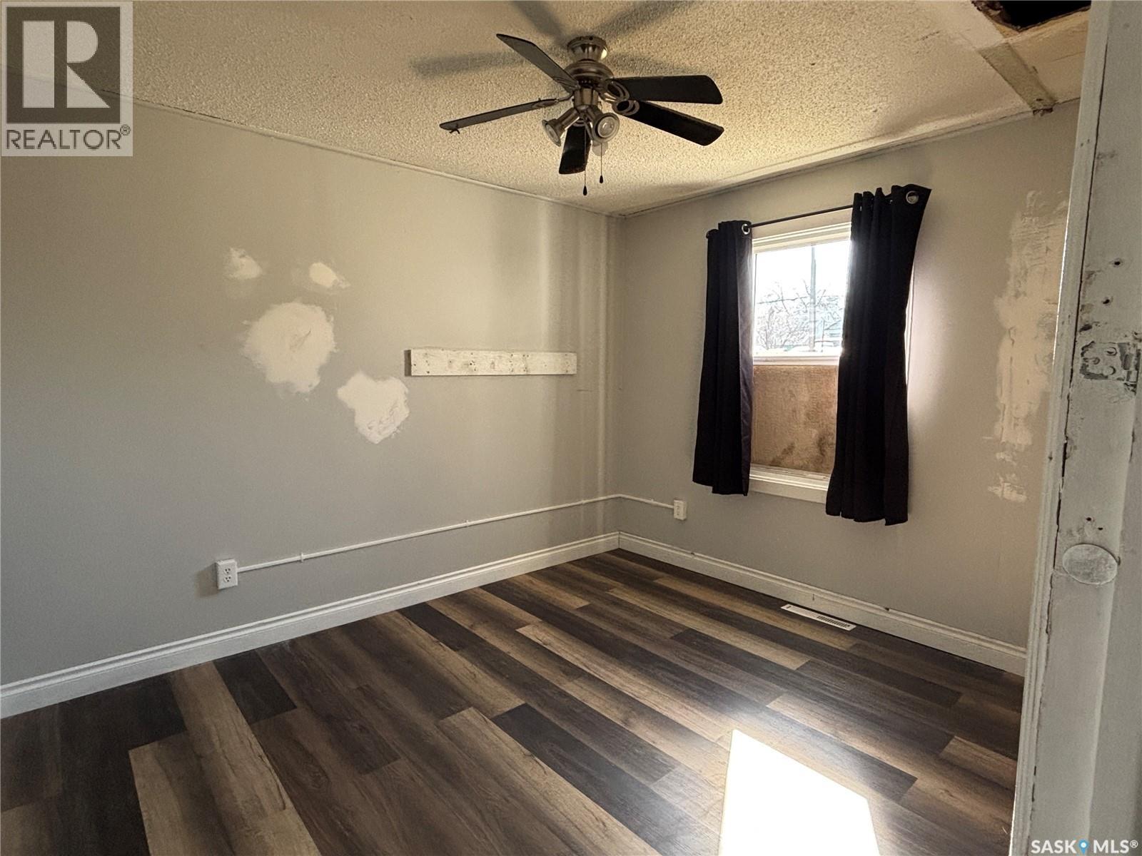 934 Atkinson Street, Regina, Saskatchewan  S4S 6B4 - Photo 12 - SK037427