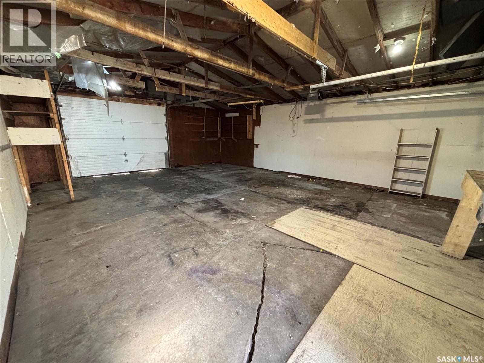934 Atkinson Street, Regina, Saskatchewan  S4S 6B4 - Photo 3 - SK037427