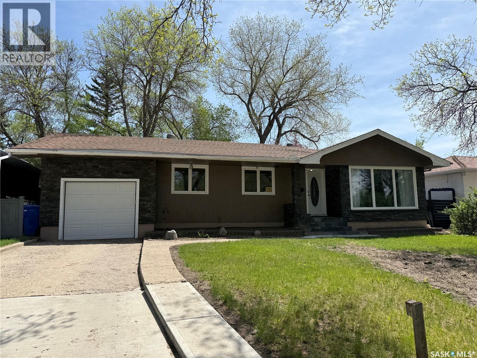 25 Calder Crescent, Regina, Saskatchewan  S4S 4A5 - Photo 1 - SK037364