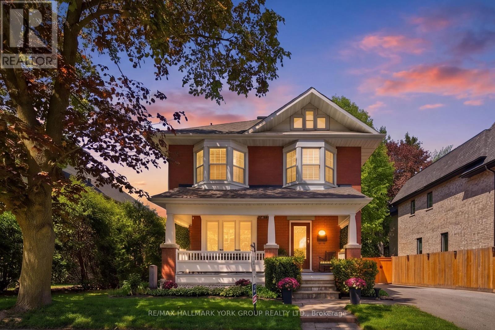 142 TEMPERANCE STREET, Aurora, Ontario