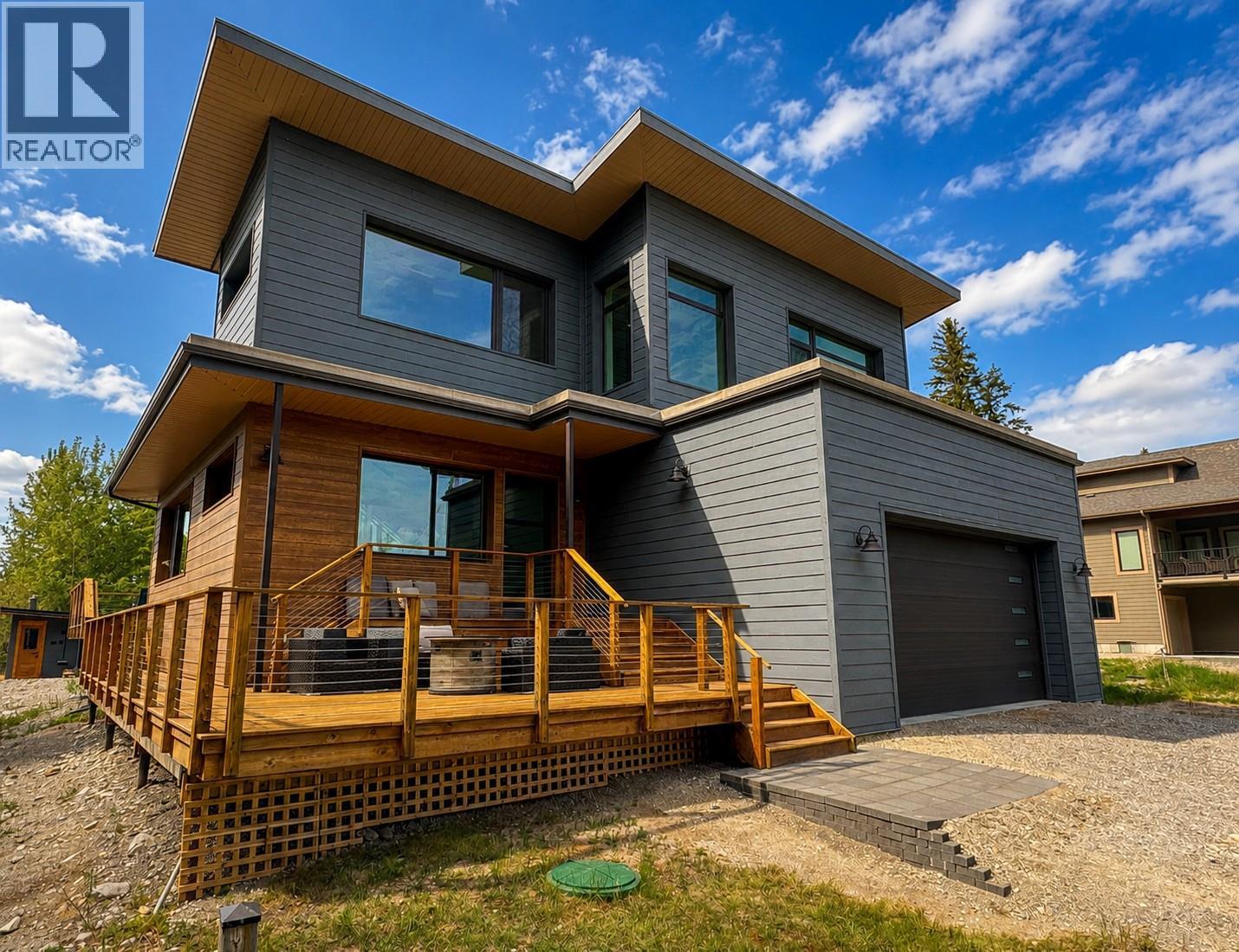 4615 Rowan Street, Windermere, British Columbia  V0B 2L2 - Photo 4 - 10388945