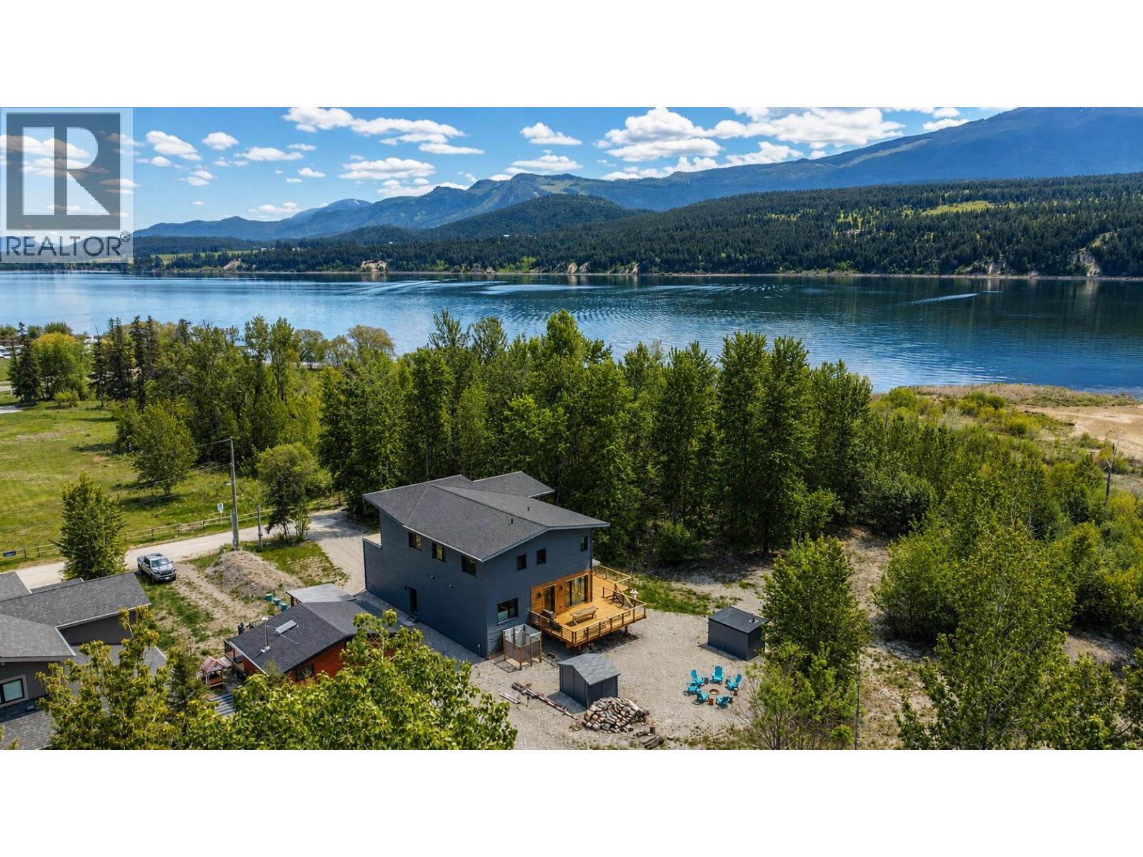 4615 Rowan Street, Windermere, British Columbia  V0B 2L2 - Photo 6 - 10388945
