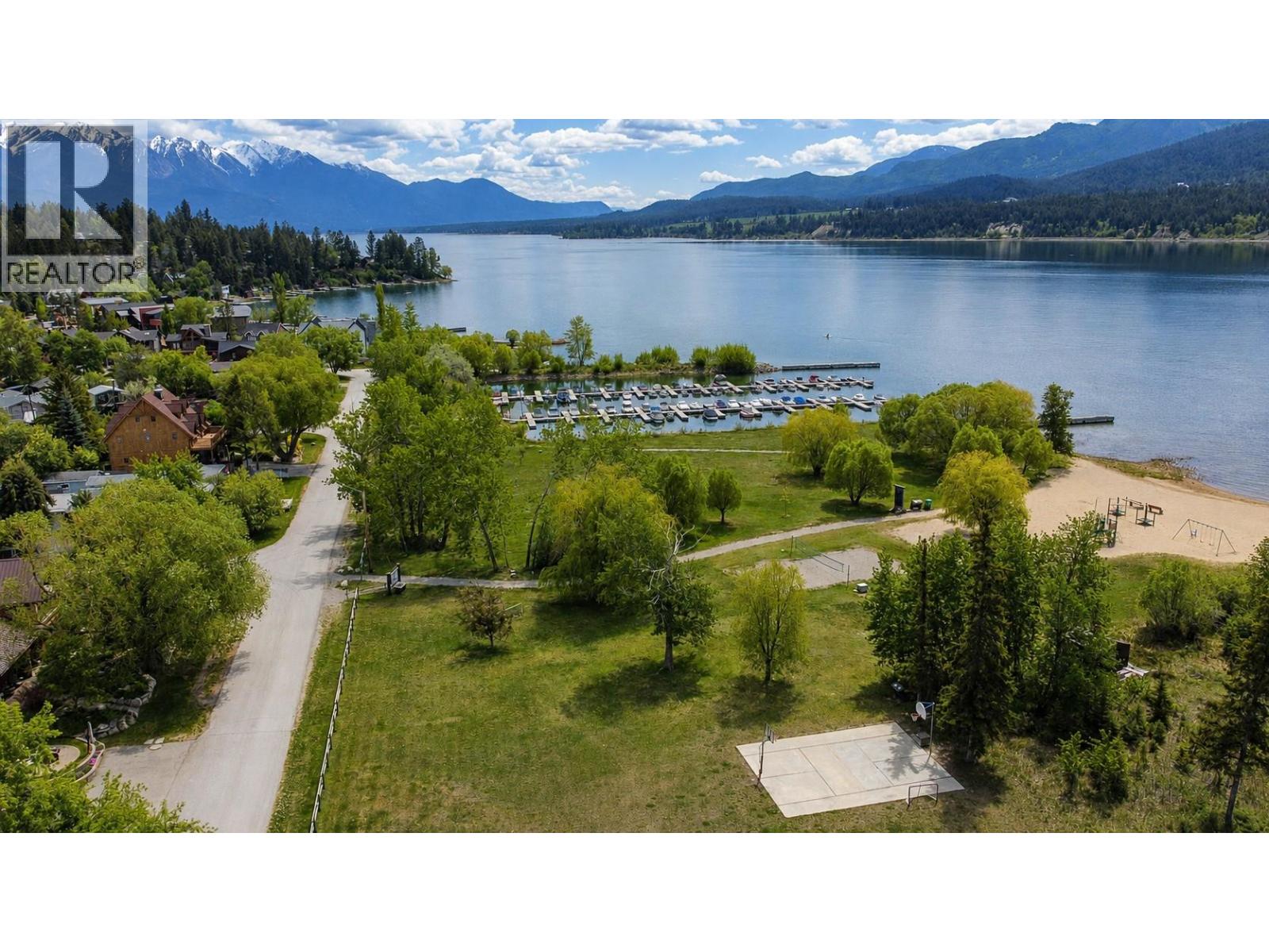 4615 Rowan Street, Windermere, British Columbia  V0B 2L2 - Photo 8 - 10388945