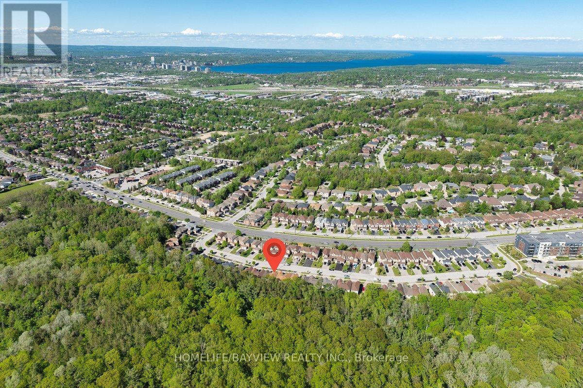 52 Hawthorne Crescent, Barrie, Ontario  L4N 9Y8 - Photo 1 - S13210408