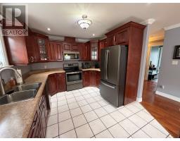 20 McDonald Crescent