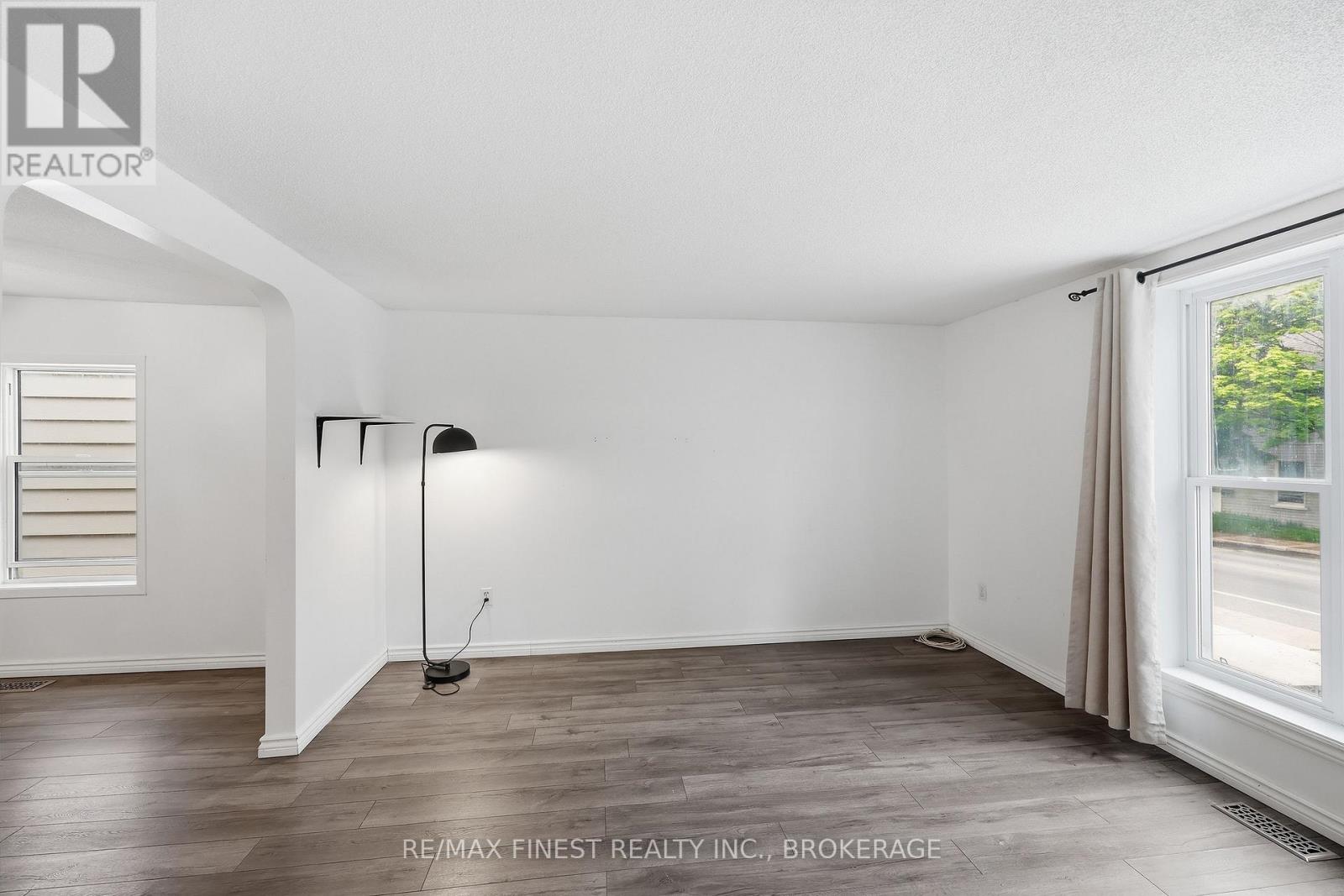 182 Montreal Street, Kingston, Ontario  K7K 3G4 - Photo 5 - X13210758