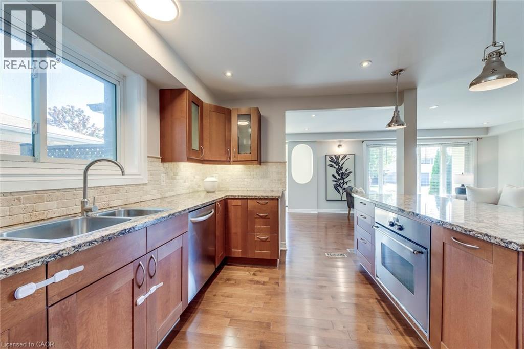 5281 Cindy Lane, Burlington, Ontario  L7L 3Y4 - Photo 15 - 40834427