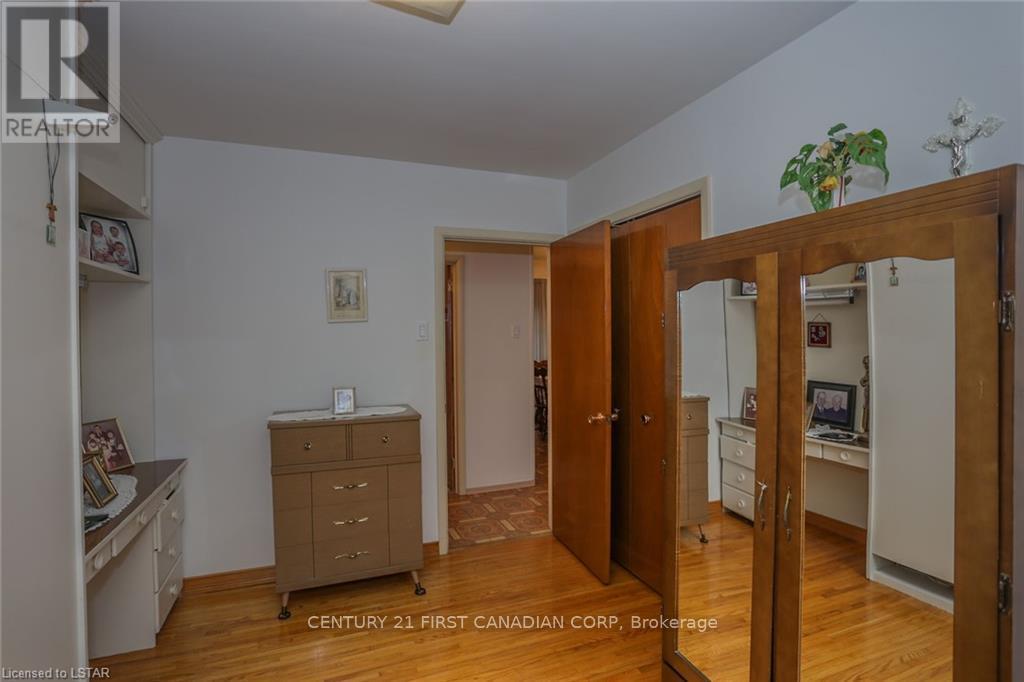 268 Burlington Crescent, London South, Ontario  N5Z 3G5 - Photo 5 - X13210674