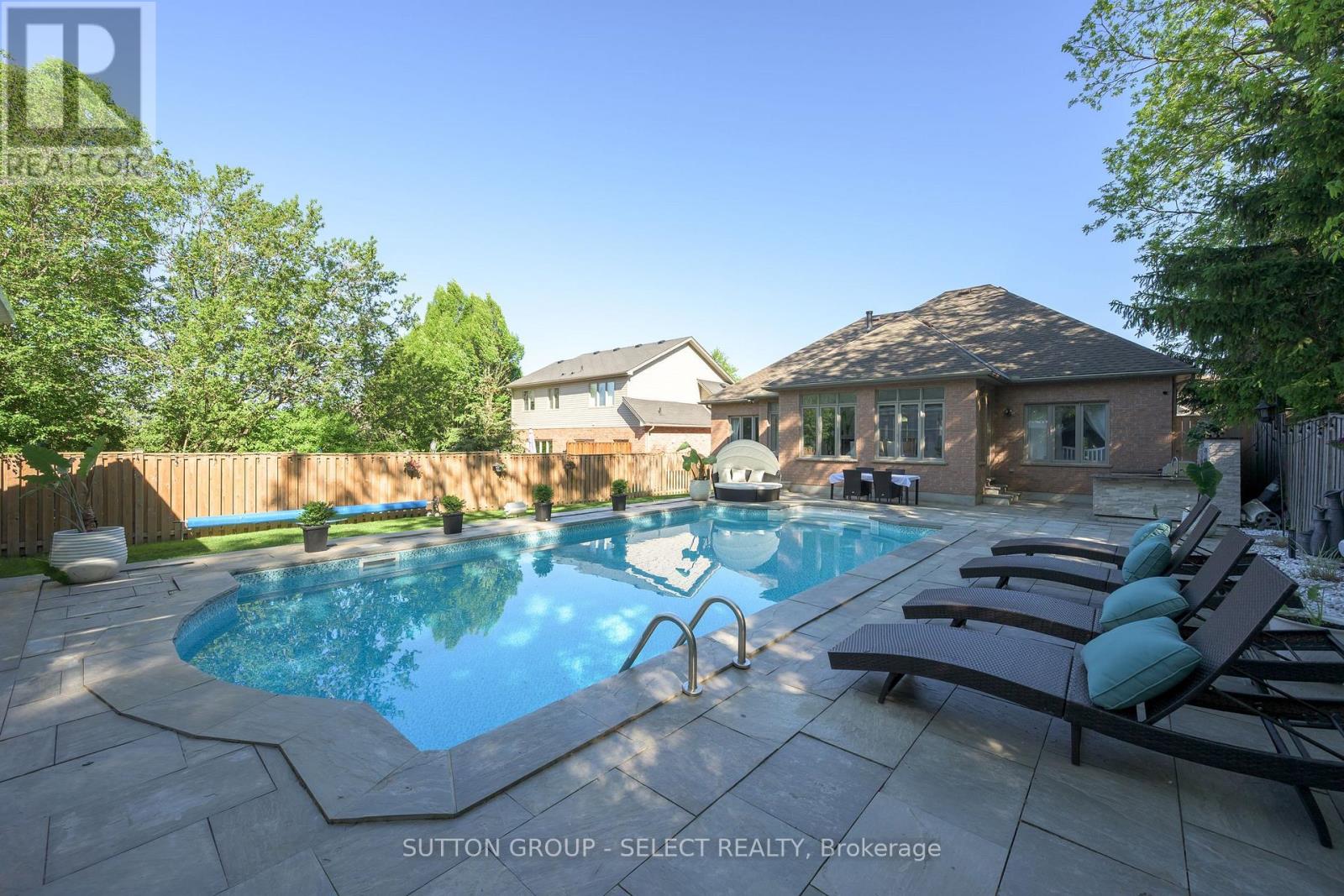 135 Plane Tree Drive, London North, Ontario  N6G 5H4 - Photo 43 - X13210788
