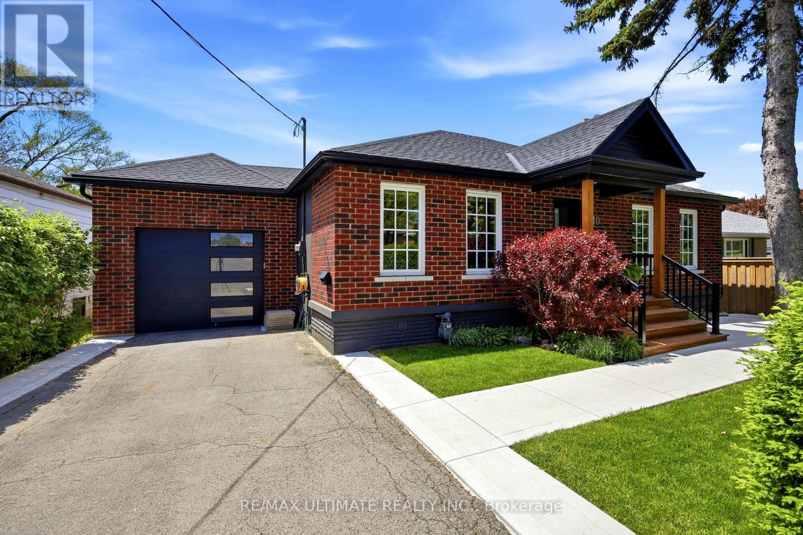 10 DANA AVENUE, Toronto, Ontario