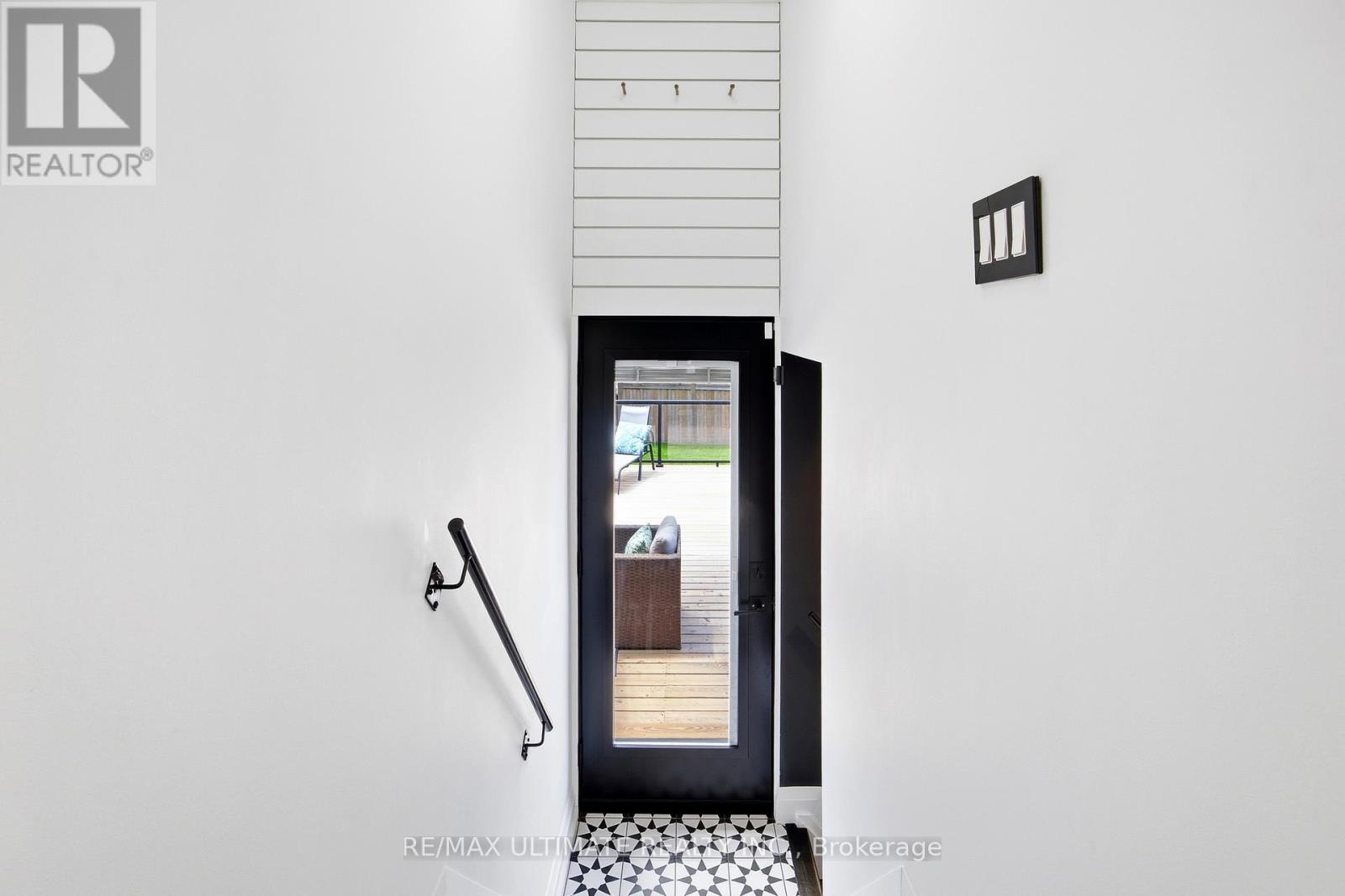 10 Dana Avenue, Toronto, Ontario  M3M 1K5 - Photo 23 - W13210038