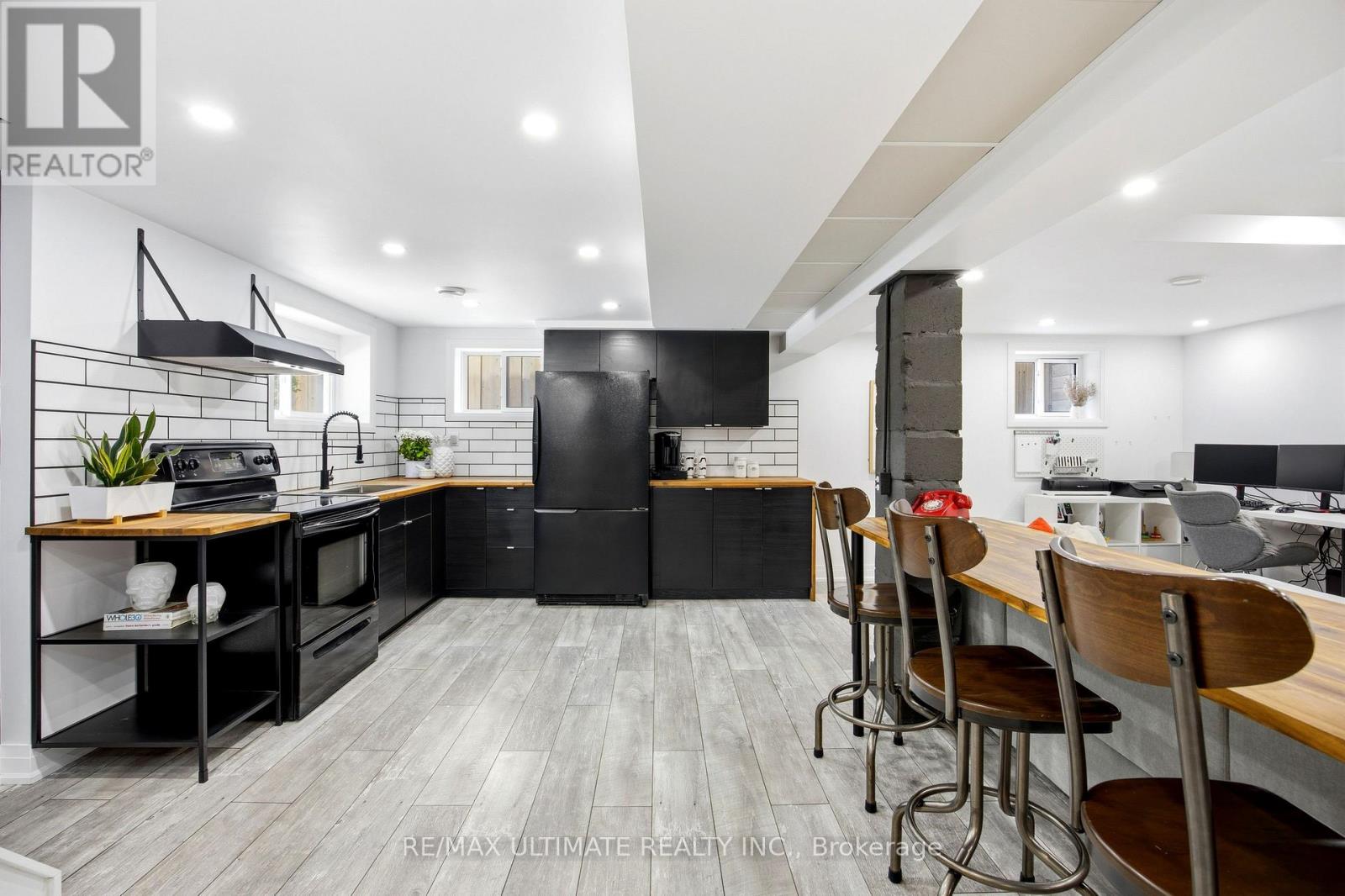 10 Dana Avenue, Toronto, Ontario  M3M 1K5 - Photo 25 - W13210038